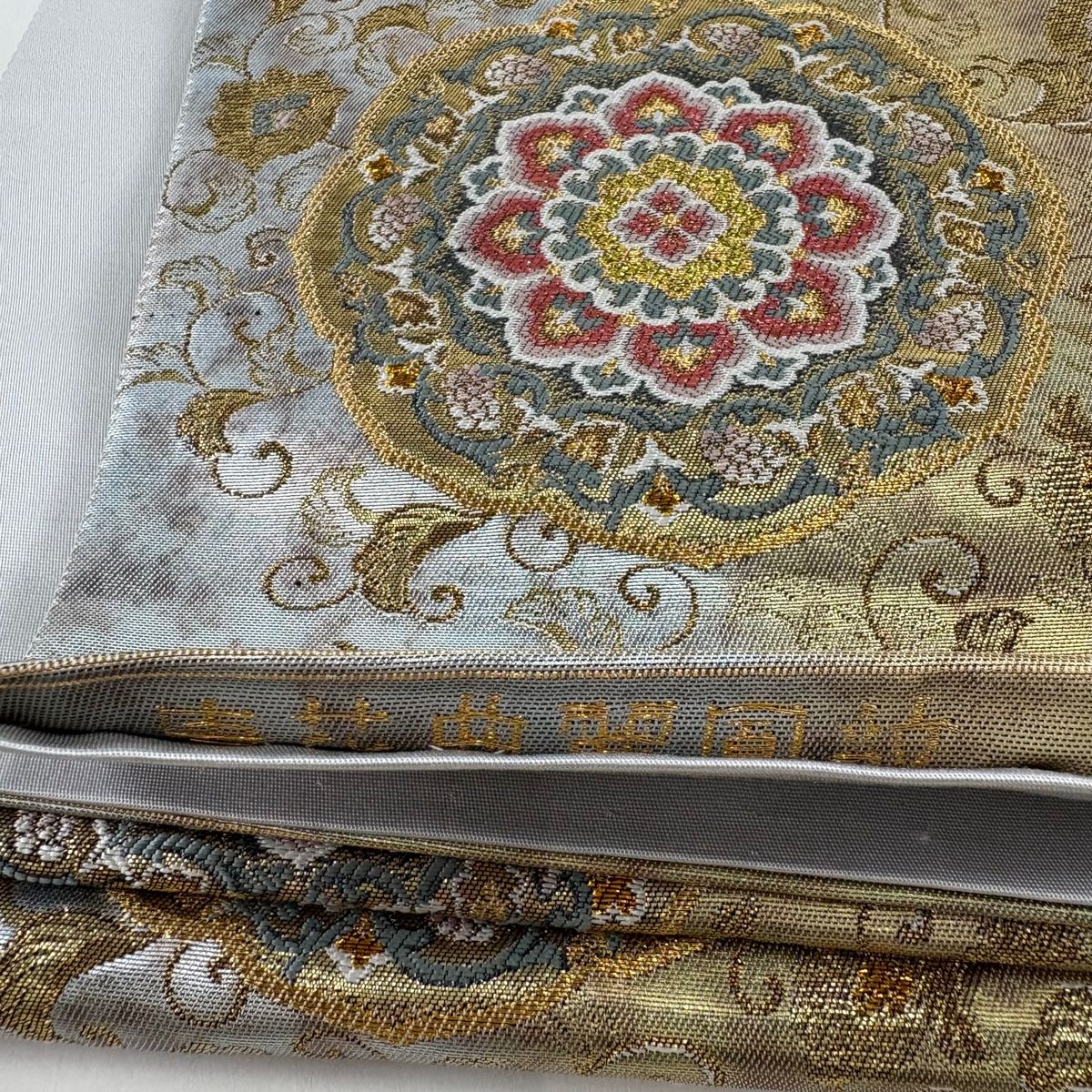 袋帯 秀品 鳳凰 華文 金糸 箔 薄緑 六通 正絹 【中古】 - メルカリ