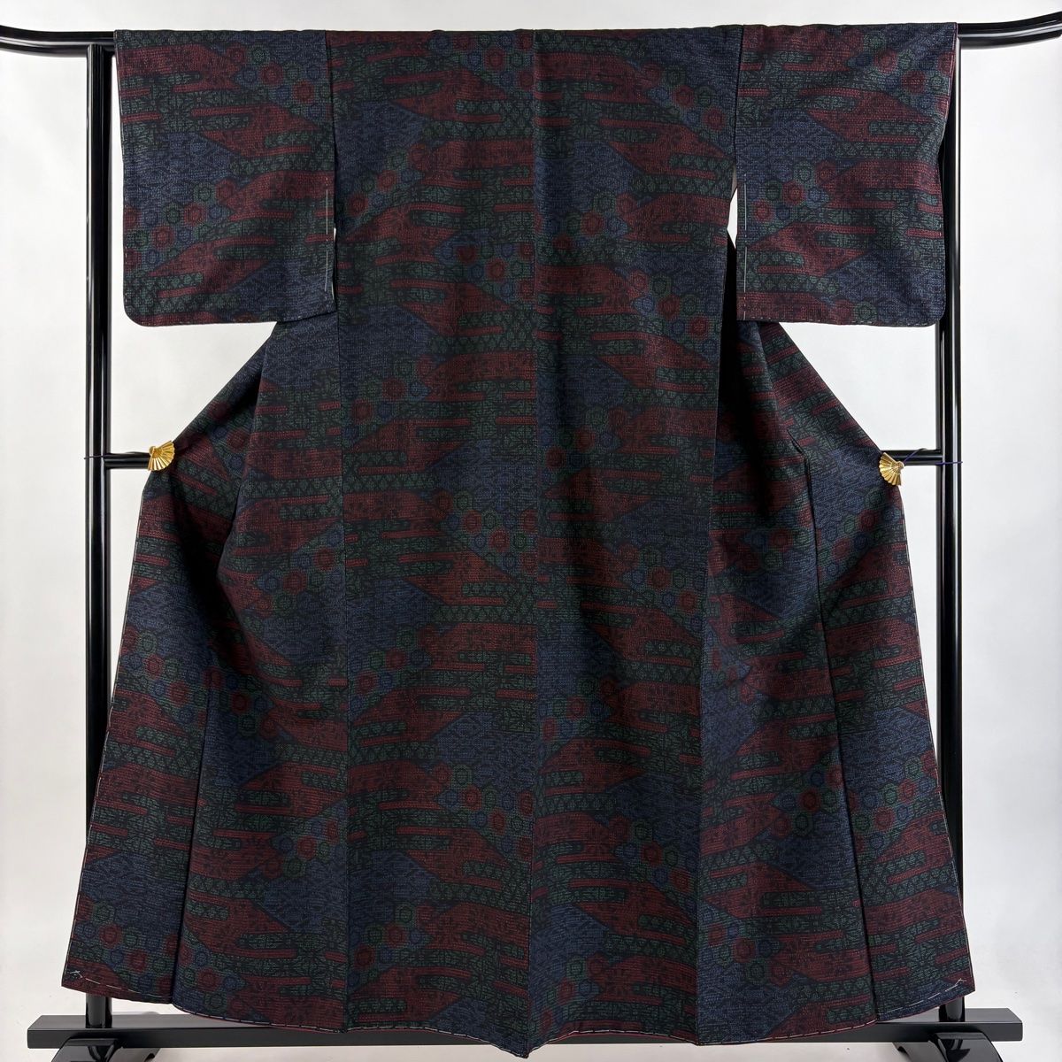 紬 身丈158cm 裄丈64cm M 袷 亀甲 菱 紺色 正絹 秀品