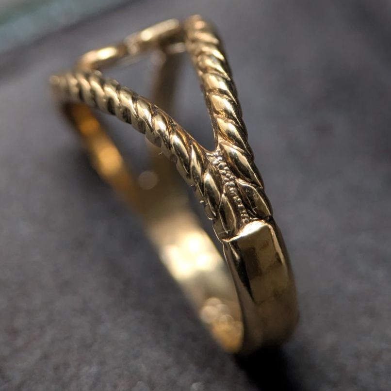 フリル♡3号【ノジェス】K10 ゴールド ツイスト ウェーブ☆アガット 好きも フリル♡3号【ノジェス】K10 ゴールド ツイスト ウェーブ☆アガット