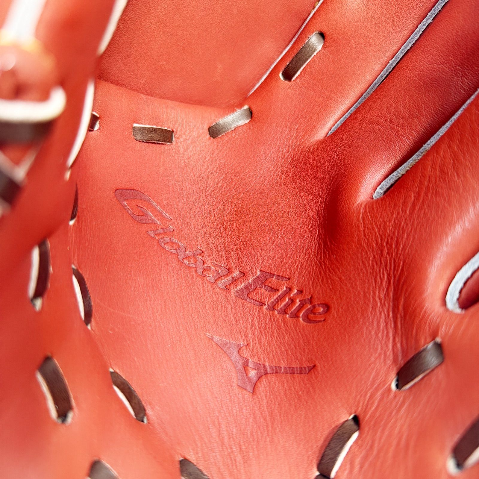 美品】ミズノ グローバルエリート H02+ 限定ふモデル 良品 投手用 軟式