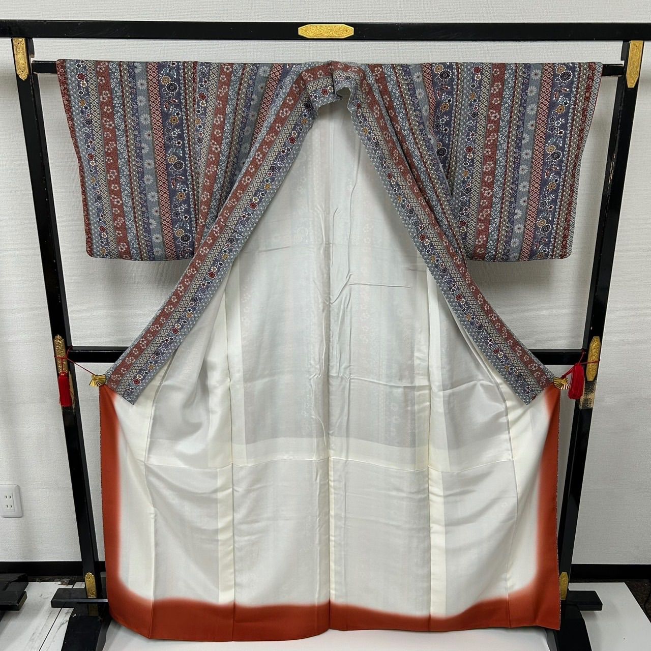 2717★反物　正絹★縮緬　縞小紋　ストライプ★ 型染め 縮緬 小紋 正絹 素敵な染め ストライプ 袷 着物 MK-625 - メルカリ