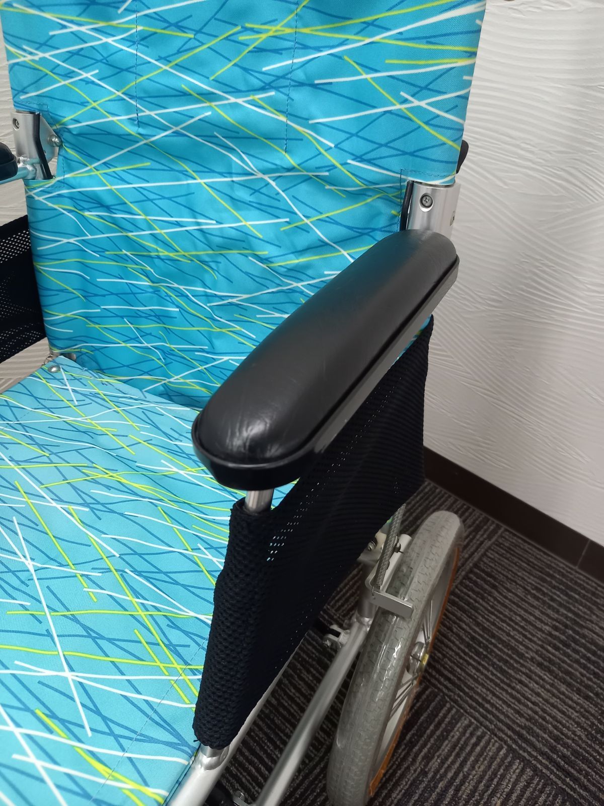 日進医療器 アルミ介助用車いす 超軽量（7.8kg） NAH-L7 ② 【公式通販】