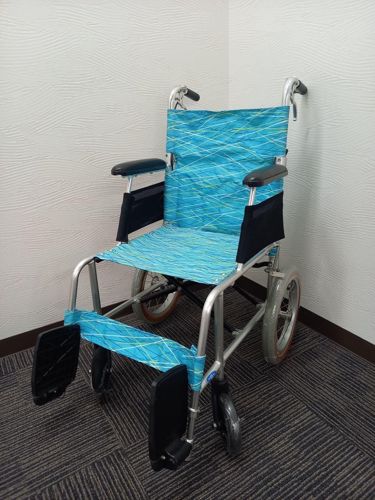 NISSIN 座王 介助型車いす NAH-521A 座面シート付き 高品質！軽量