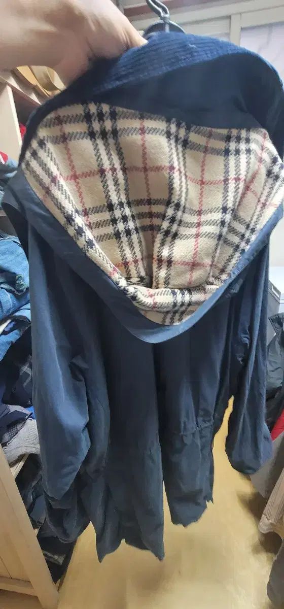 コートです 裏地はバーバリー特有のチェック