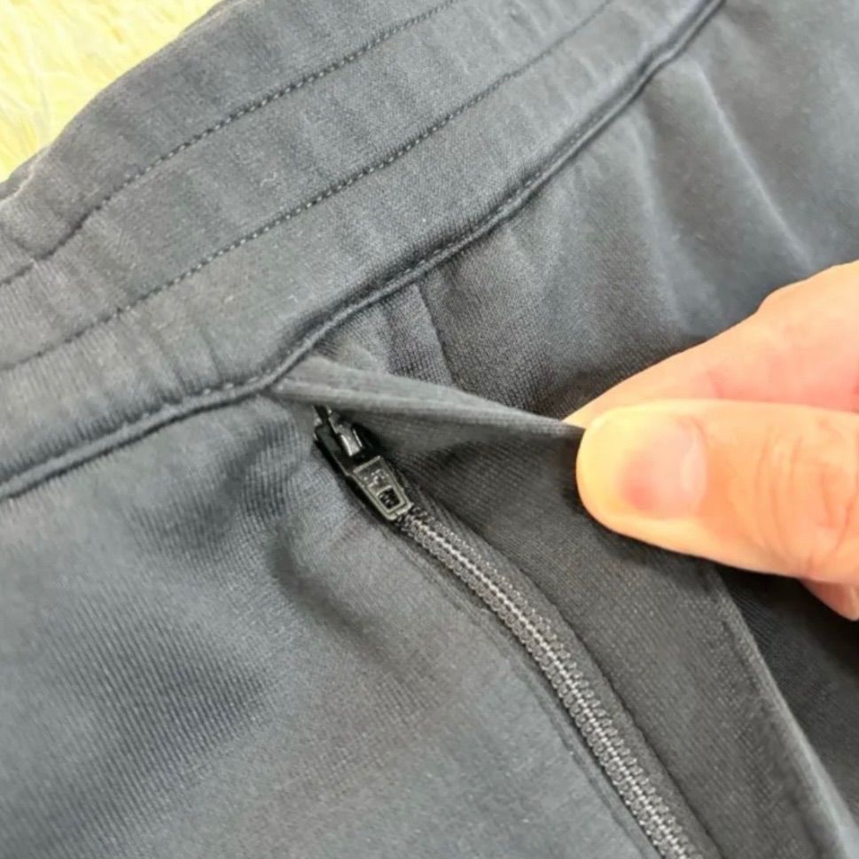 スエットパンツ