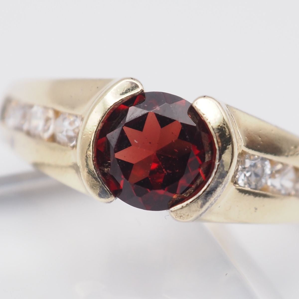 H428 ガーネット ダイヤモンド風 リング ゴールド デザイン 指輪 1月