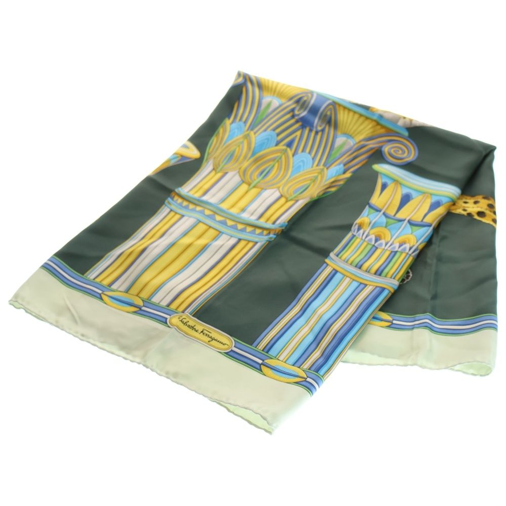 Salvatore Ferragamo スカーフ シルク　チーター グリーン Salvatore Ferragamo スカーフ シルク チーター グリーン