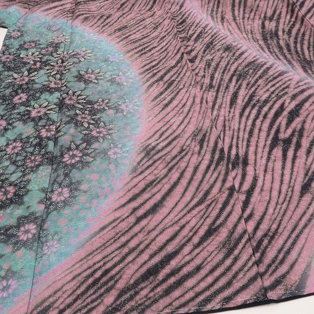 ❁tomihisa❁新品 滝泰謹製 おぼろ染め 相良刺繍 着物“香るが如く花を