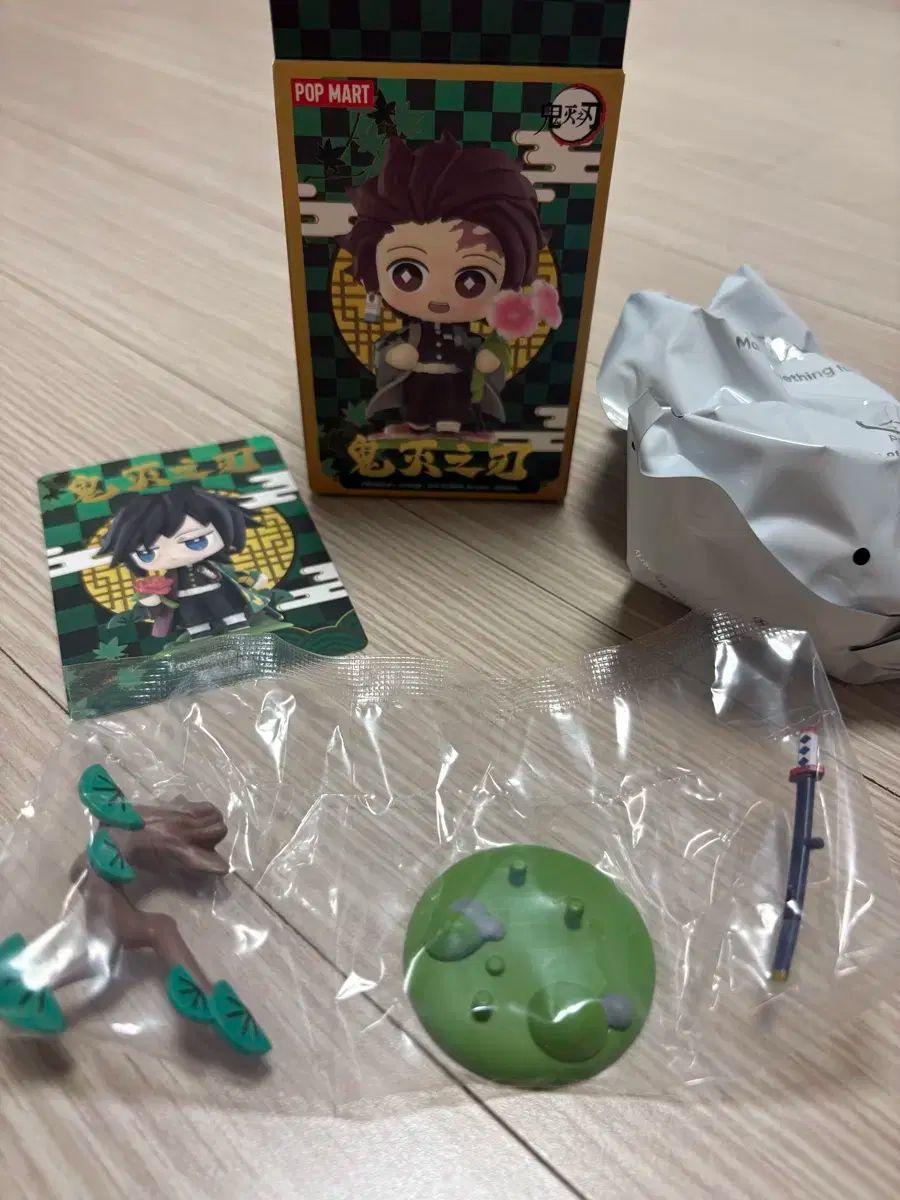新商品 鬼滅の刃 POP MART 2024 義勇 誕生花 フィギュア 新品 POPMART 鬼
