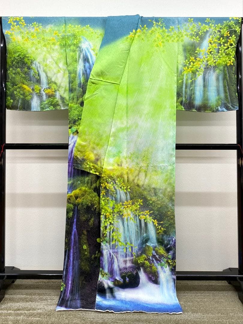 吐竜の滝 銀通し 訪問着 仮絵羽 未仕立て品 風景画 紋意匠 正絹 八掛付