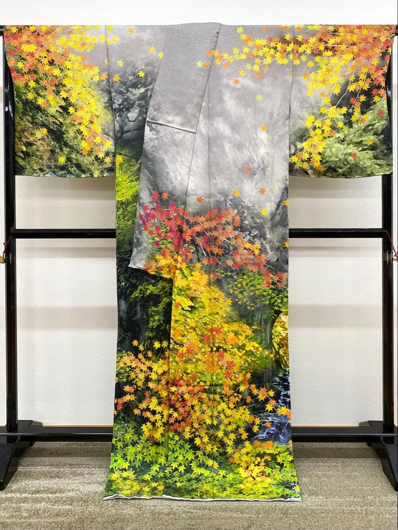 濃溝の滝 銀通し 訪問着 仮絵羽 未仕立て品 風景画 紅葉 紋意匠 正絹