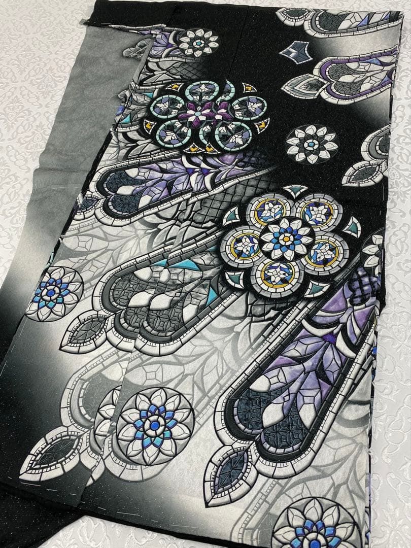 ストラスブール大聖堂 銀通し 訪問着 仮絵羽 未仕立て品 ステンドグラス 正絹 ストラスブール大聖堂 銀通し 訪問着 仮絵羽 未仕立て品 ステンド