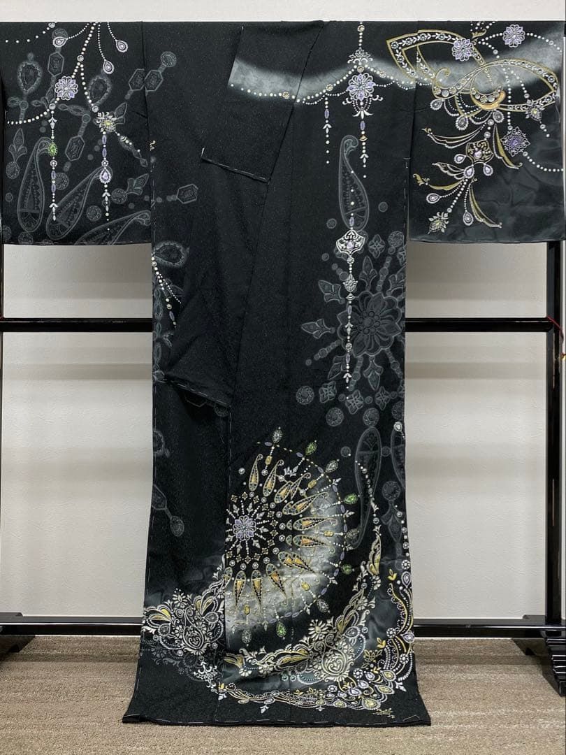 訪問着 未仕立て品 仮絵羽 銀通し クロート・モネ 睡蓮 洋花 正絹 八掛付き 訪問着 未仕立て品 仮絵羽 銀通し クロート・モネ 睡蓮 洋花 正絹 八掛