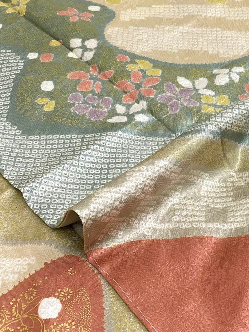 青柳 訪問着 金彩 七宝 絞り 紋意匠 正絹 躾糸付き - メルカリ