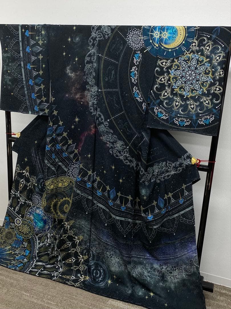 グロワール 銀通し 訪問着 仮絵羽 ダマスク柄 鳳凰 鳥 葡萄 唐草文様 正絹 グロワール 銀通し 訪問着 仮絵羽 ダマスク柄 鳳凰 鳥 葡萄 唐草文様 正絹