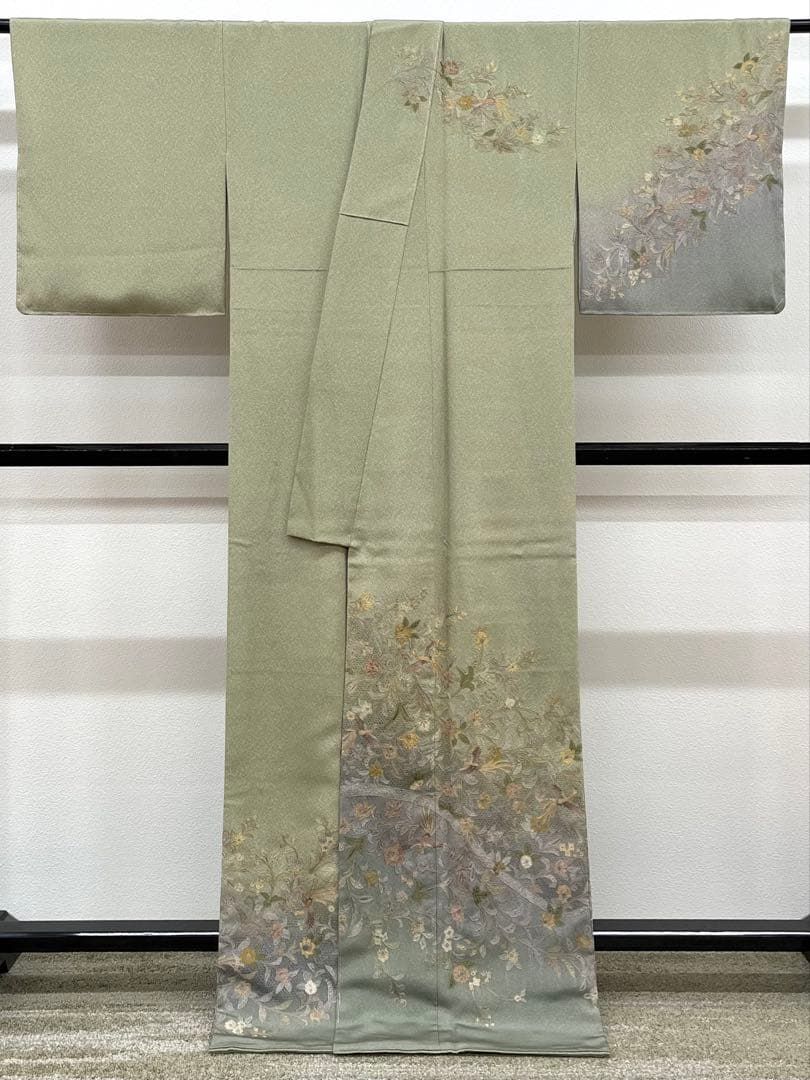 D653 訪問着　汕頭・蘇州・相良刺繍　鳳凰　唐花　正絹　着物　袷　未使用極美品 D653 訪問着 汕頭・蘇州・相良刺繍 鳳凰 唐花 正絹 着物 袷 未使用極美