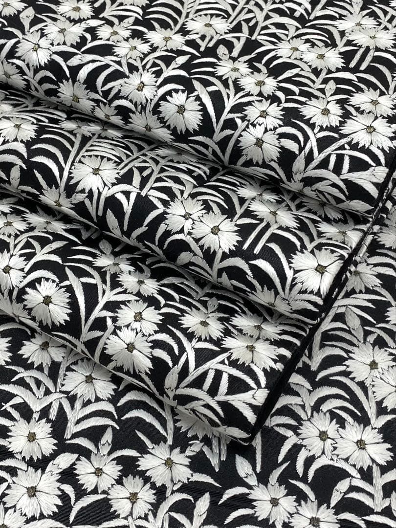 蘇州刺繍 総刺繍 袋帯 小花 金糸 正絹 六通 黒地 蘇州刺繍 総刺繍 袋帯 小花 金糸 正絹 六通 黒地 H768 - メルカリ