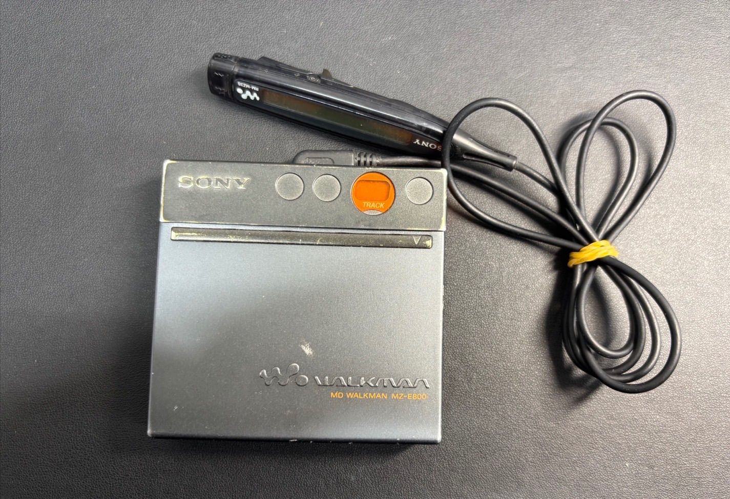 SONY ウォークマン MZ-E800 ポータブルMDプレーヤー ブラック SONY/ソニー】MZ-E800ポータブルMDプレーヤー 動作未確認品 - メルカリ