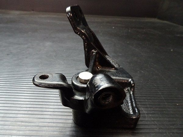 XL1200X リアブレーキマスターシリンダーブラケット　純正 Yahoo!オークション -「純正リアブレーキマスター」(ハーレー