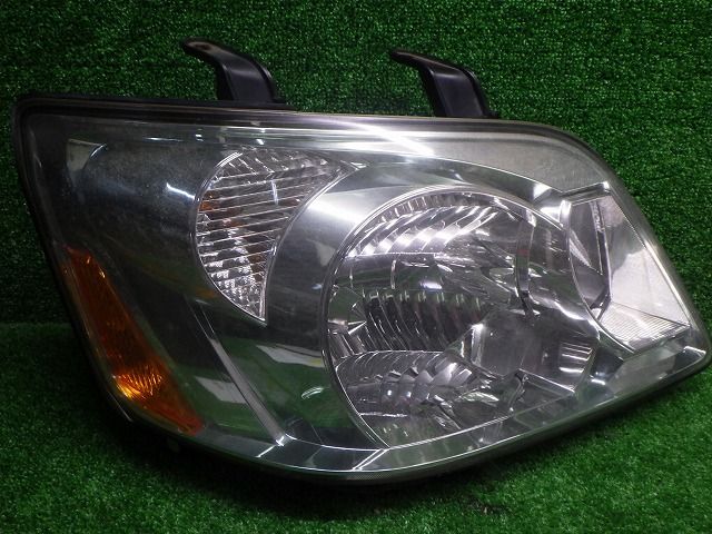 ノア 後期 ヘッドライト 左右 HID AZR60/65 28-181 N0 バラスト付き