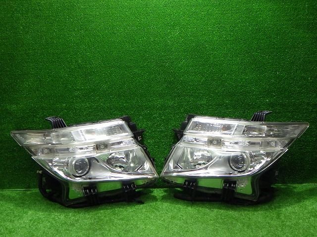 ファッション エルグランド ヘッドライト左右 HID E52 前期 PNE52 100