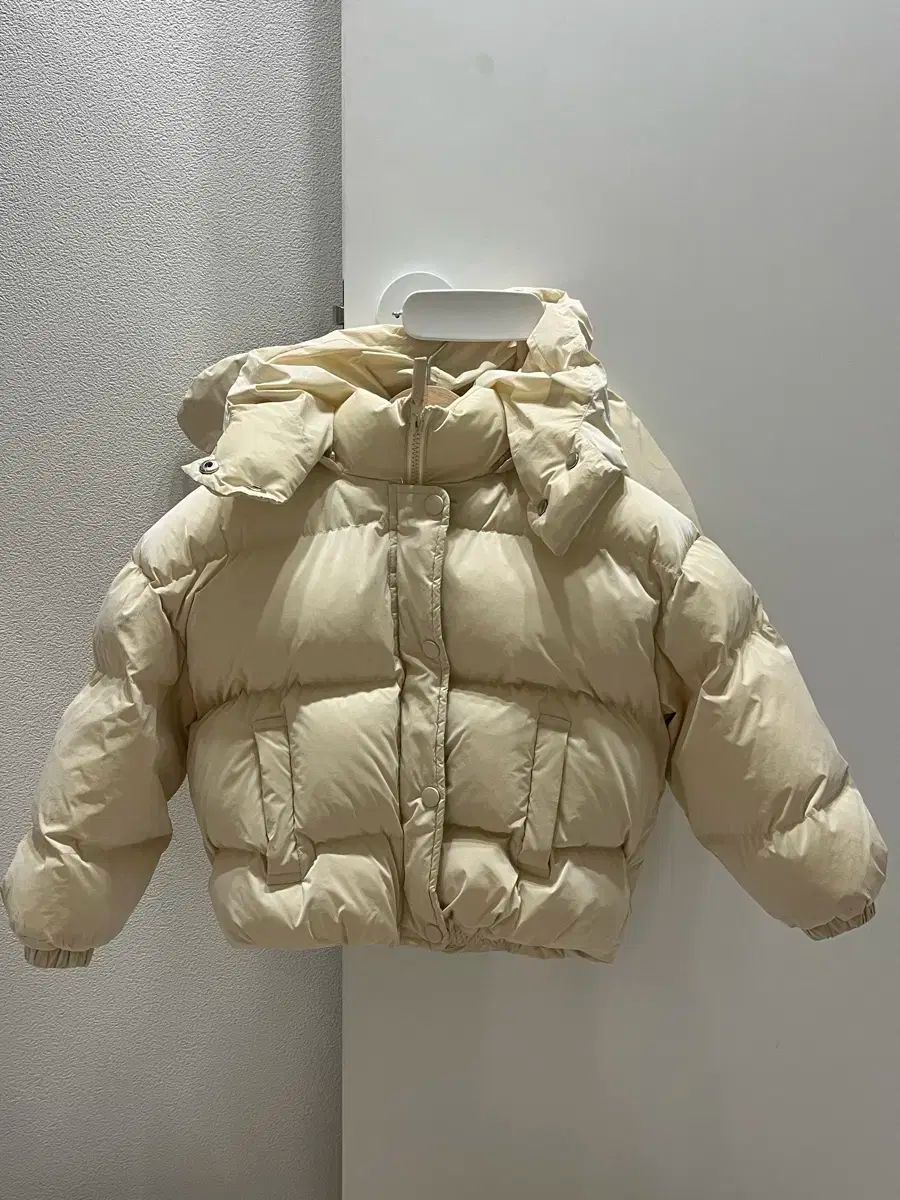 | capucapu BANANAJ J banana lilikids 終了 (1.27~春登録） 韓国子供服 ボリュームダウンジャケット1523-7194 OMNESユニセックス バナナセブン ダウンジャケット – sheep 青山フラワーマーケット｜ニュース｜花・花束・フラワーギフトの青山
