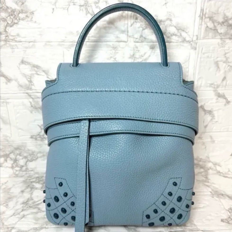 大人気カラー✨美品✨トッズ TOD'S ウェーブ トートバッグ グレージュ TOD'S（トッズ） 【極美品】 【トッズ】 ウェーブ トートバッグ