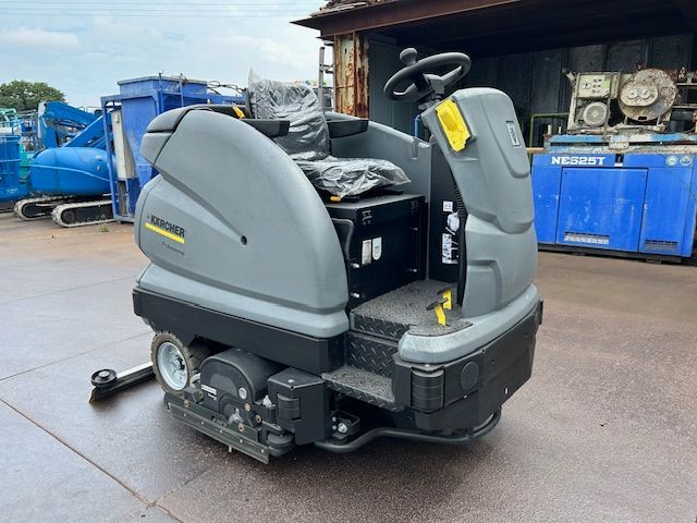 入庫点検済】KARCHER 搭乗式床面洗浄機 B250R+R120 200V充電 床