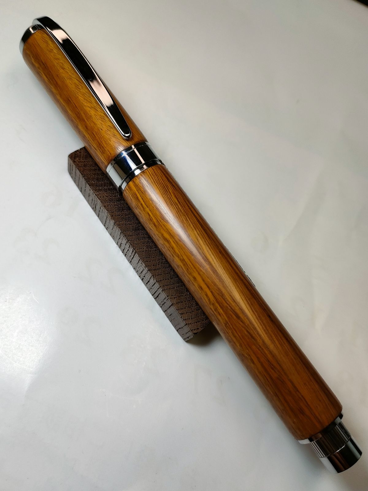 世界一硬い木【リグナムバイタ】万年筆 世界一硬い木【リグナムバイタ】万年筆 【公式通販】