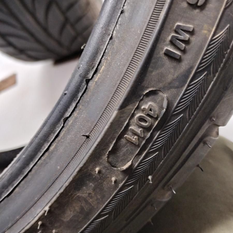 ◇配送先指定あり◇ ＜訳アリ特価！ 希少！ ノーマル 2本＞ 215/40ZR18