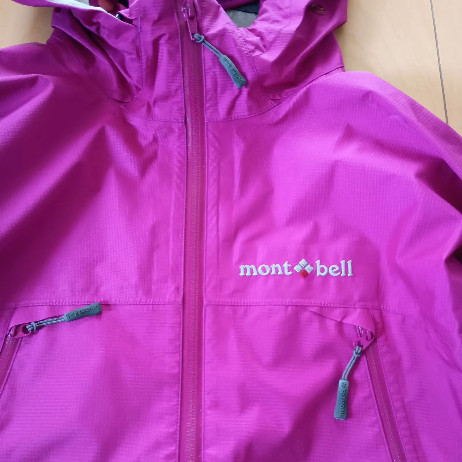 アウトドア montbell GORE-TEX ピンクレインジャケット