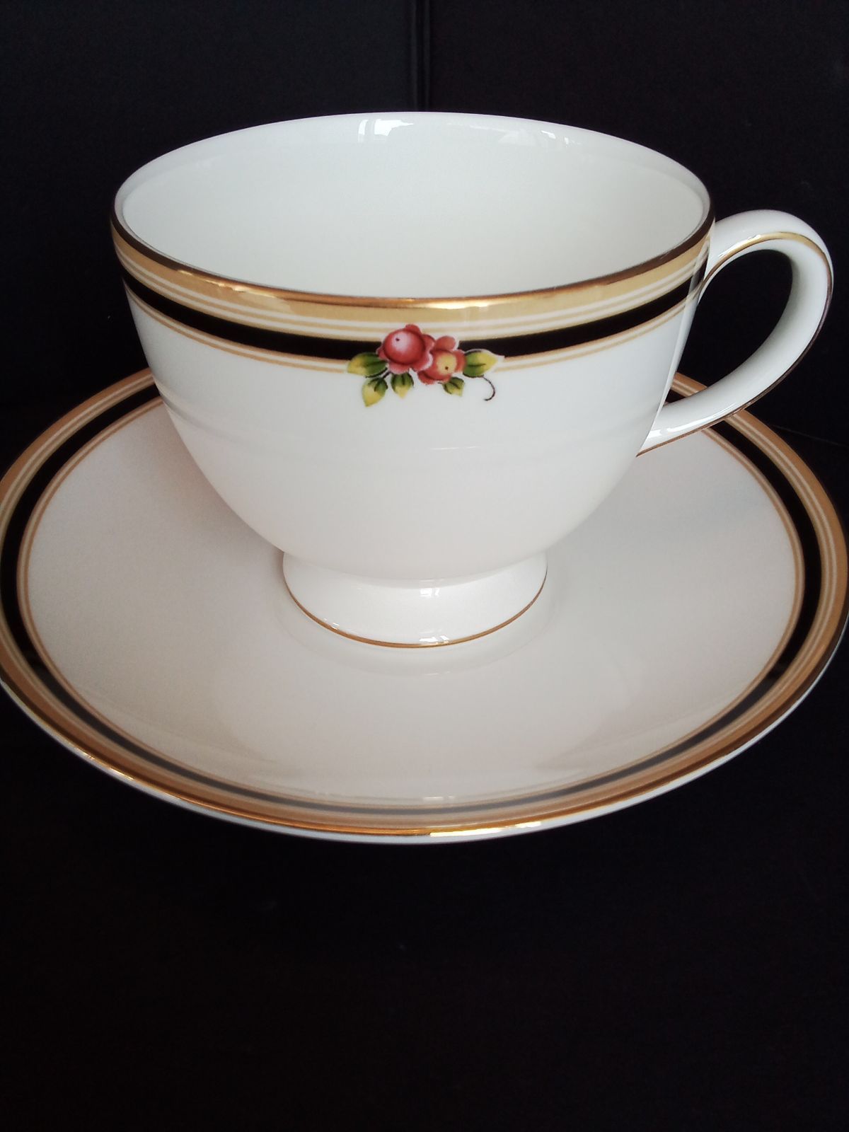 廃盤 ウェッジウッド Wedgwood クリオ 黒壺スタンプ - メルカリ