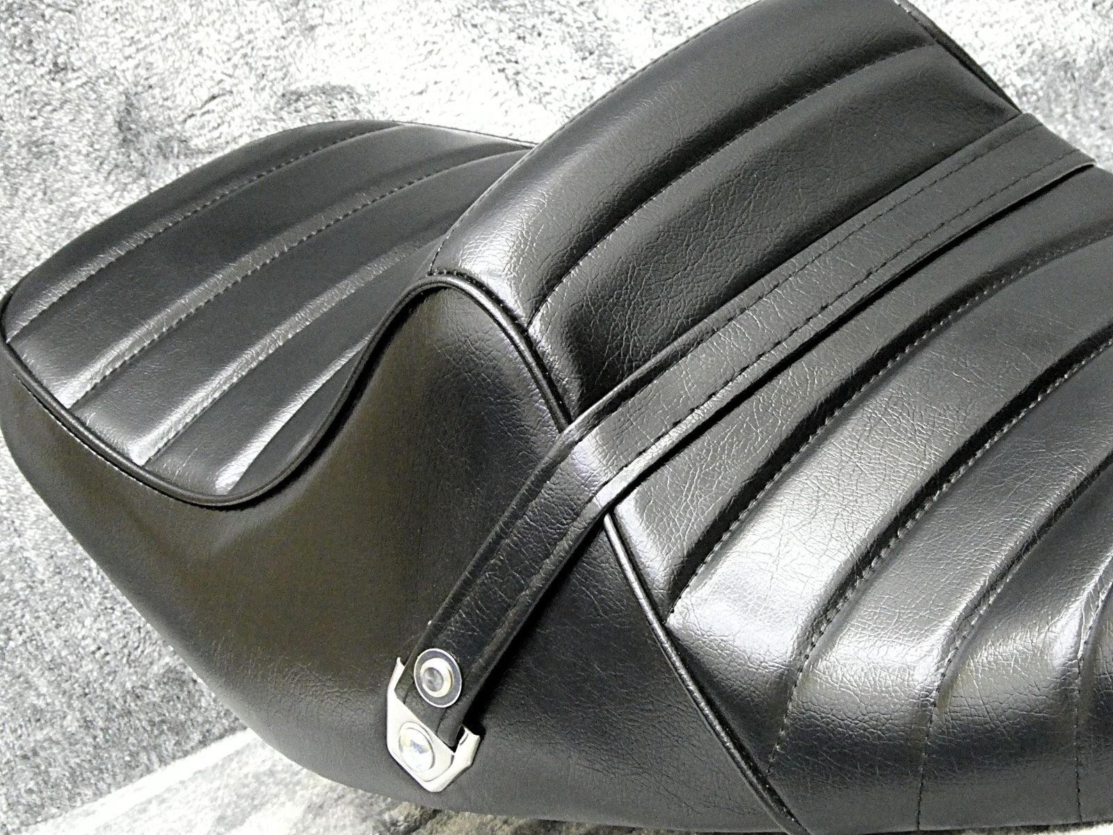 ゼファー400 初期・前期 黒皮 ラクダシート/ブラックC1 C2 C3 C4 黒 旧車