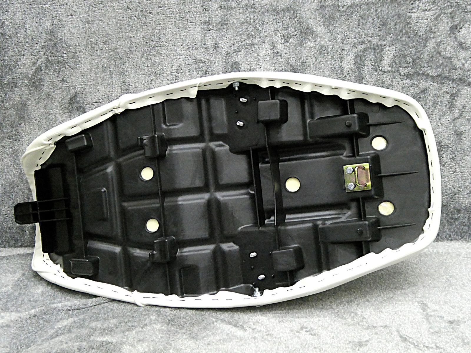 ゼファー400 ラクダシート ゼファー400 ラクダシート ゼファー400 ラクダ シート ゼファー400