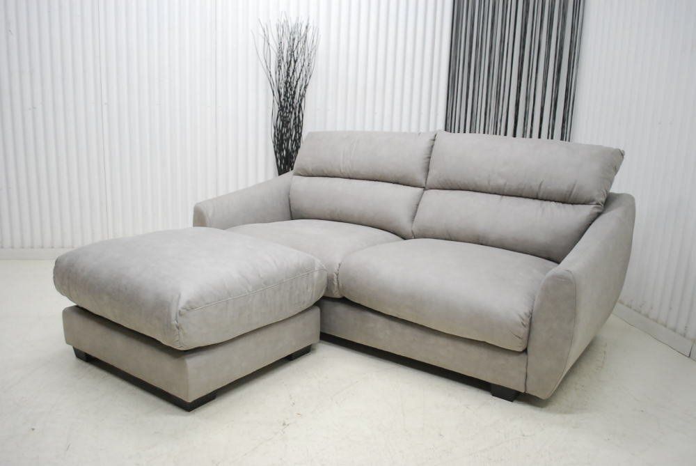 プラチナグレー