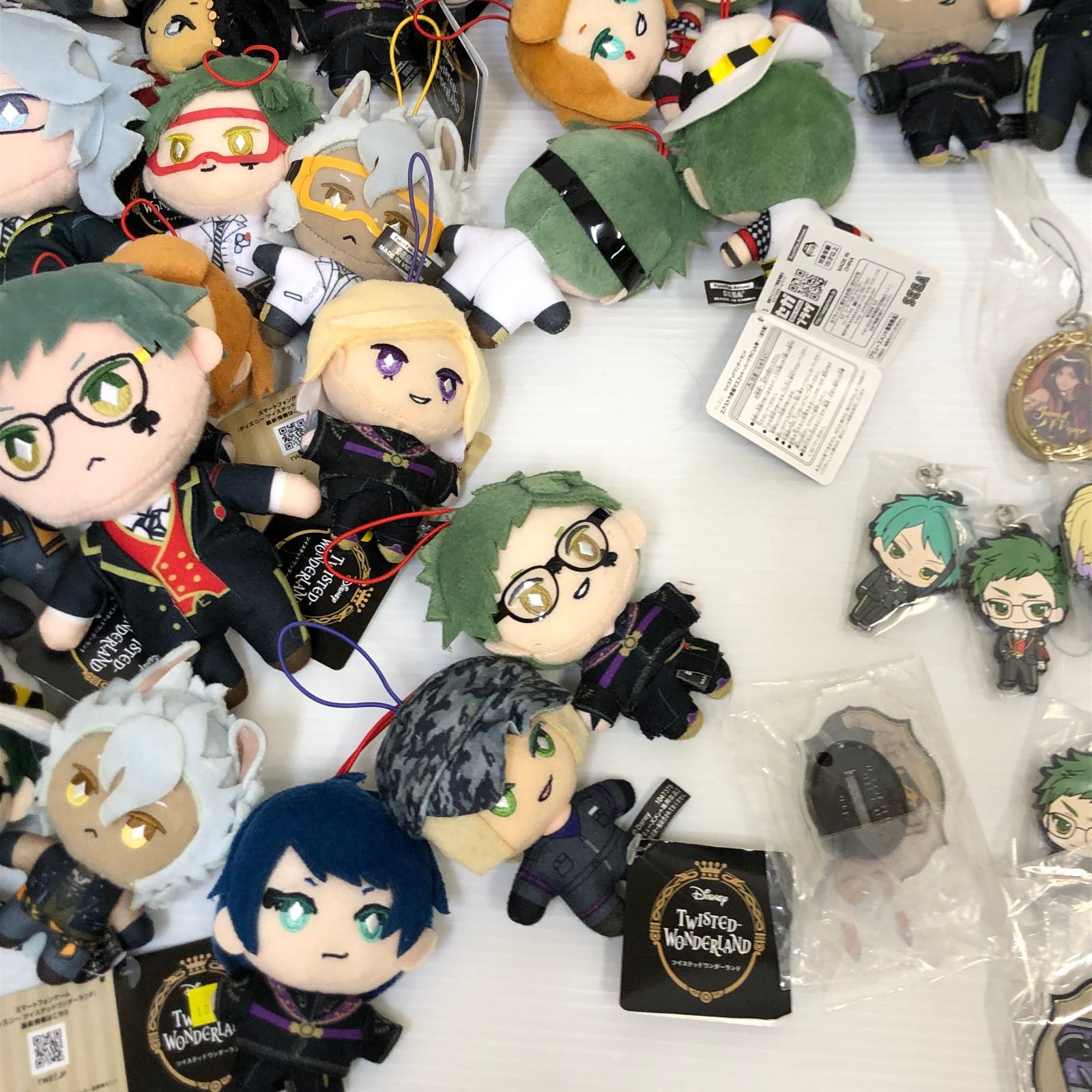 △ツイステットワンダーランド ツイステ グッズ フィギュア 等 超大量 
