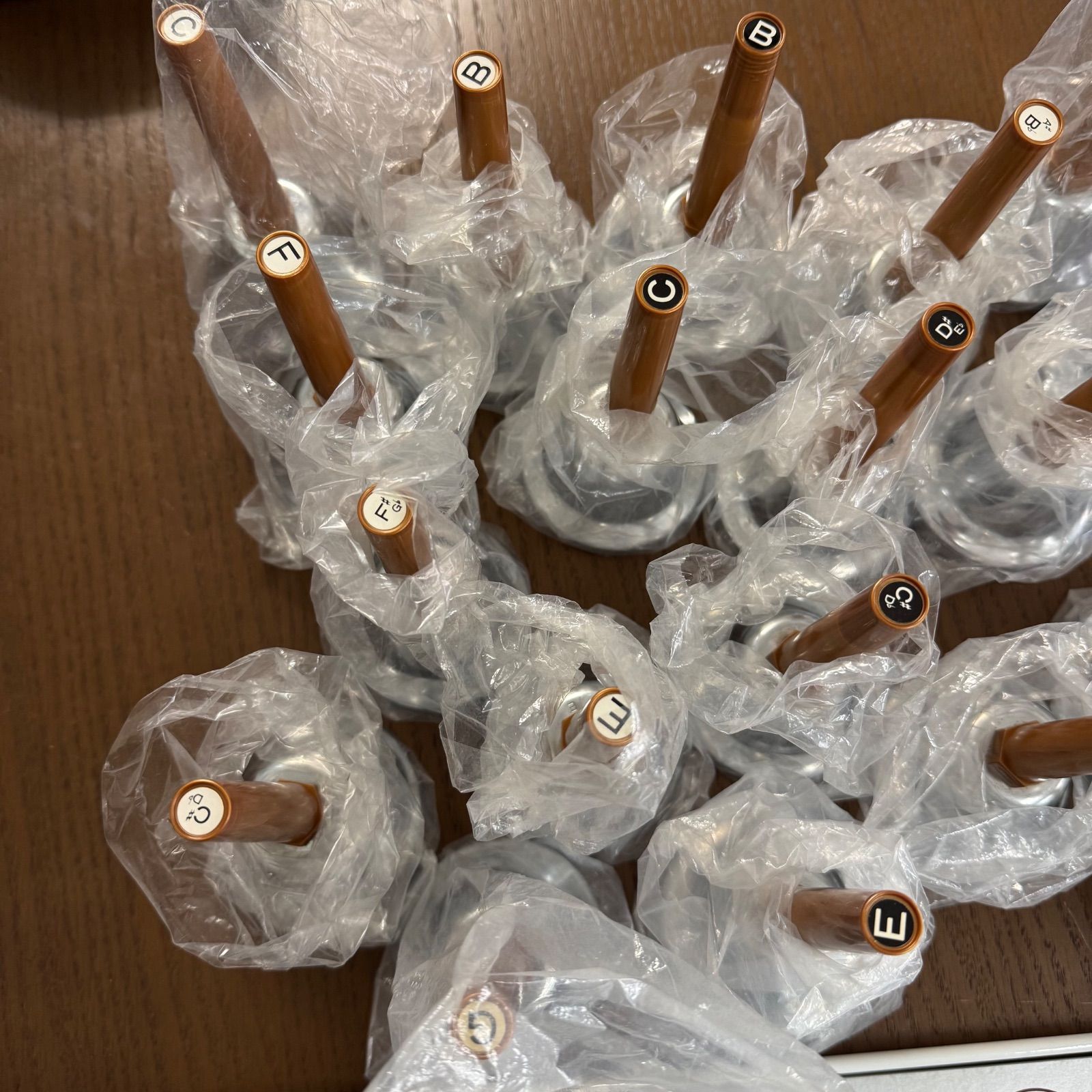 【Yuna】内田洋行 MB-S 20音 ハンドベル ミュージックベル Amazon | ウチダ・ミュージックベル 単音【シルバー：高E】ハンドベル