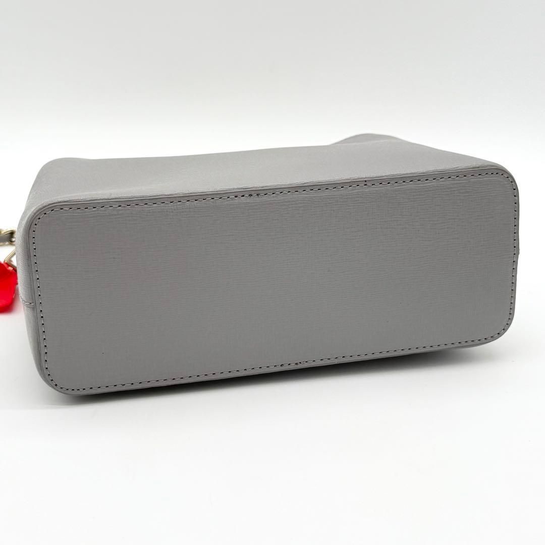 【美品】FURLA ショルダーバッグ ミニバッグ 斜めがけ レザー グレー 美品】FURLA ショルダーバッグ ミニバッグ 斜めがけ レザー グレー