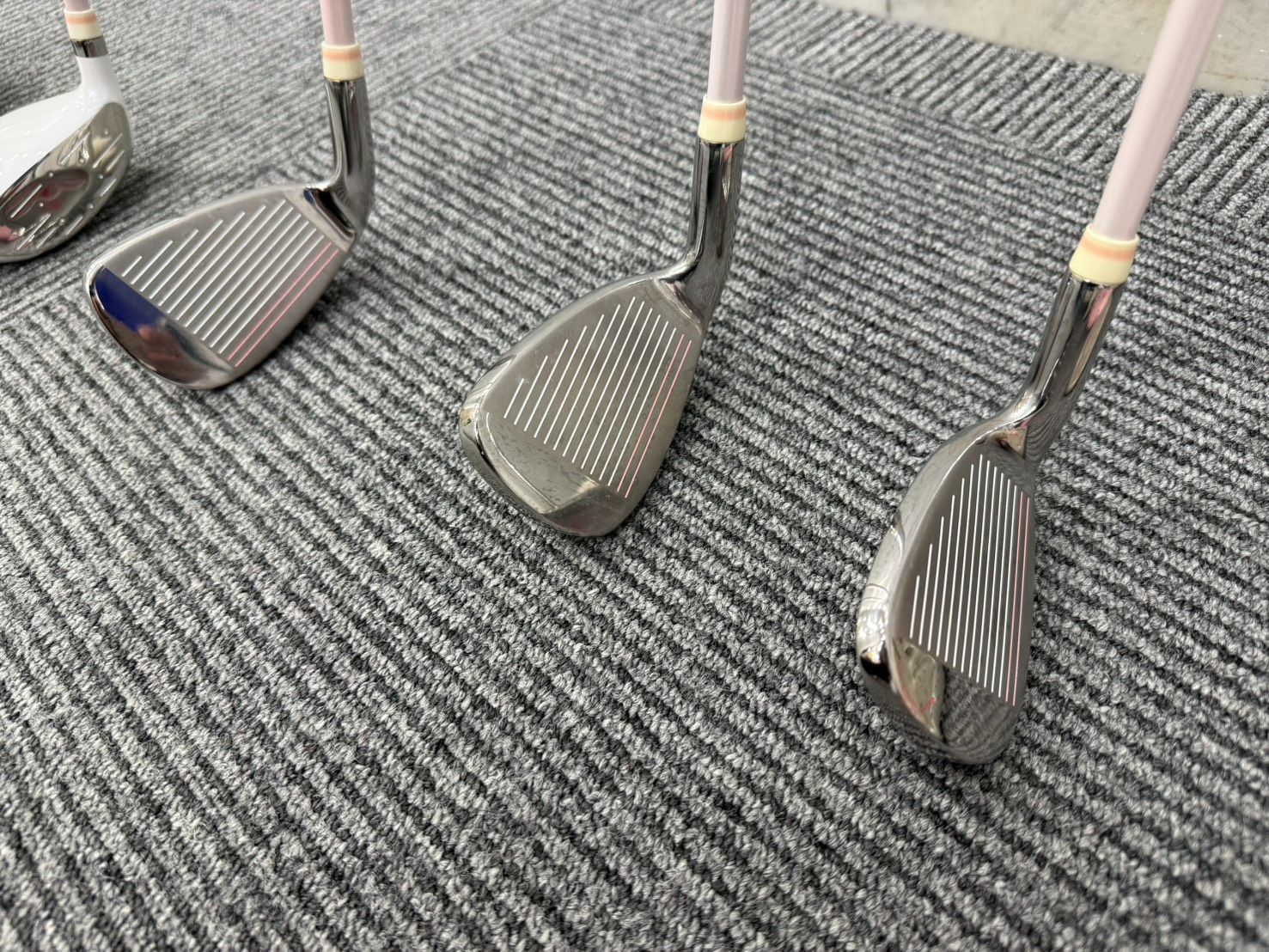 ゴルフクラブ　レディースセット　初心者　ラルージュ　やさしい　入門　N1715 ゴルフクラブ レディースセット 初心者 ラルージュ やさしい 入門