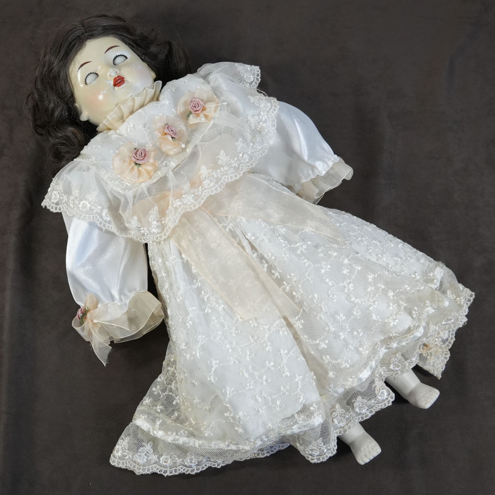 IM] 西洋人形 ビスクドール スリーピングアイ 高さ48cm 現状品 - メルカリ
