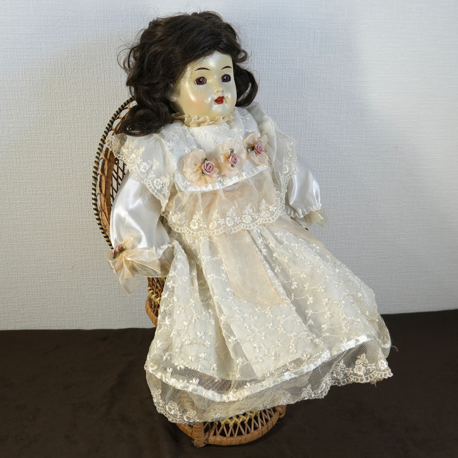 IM] 西洋人形 ビスクドール スリーピングアイ 高さ48cm 現状品 - メルカリ