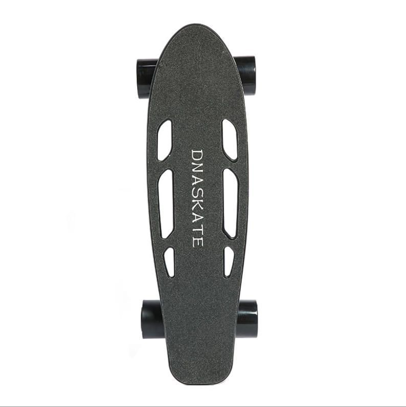 電動リモコンキックボードスマート電動四輪車