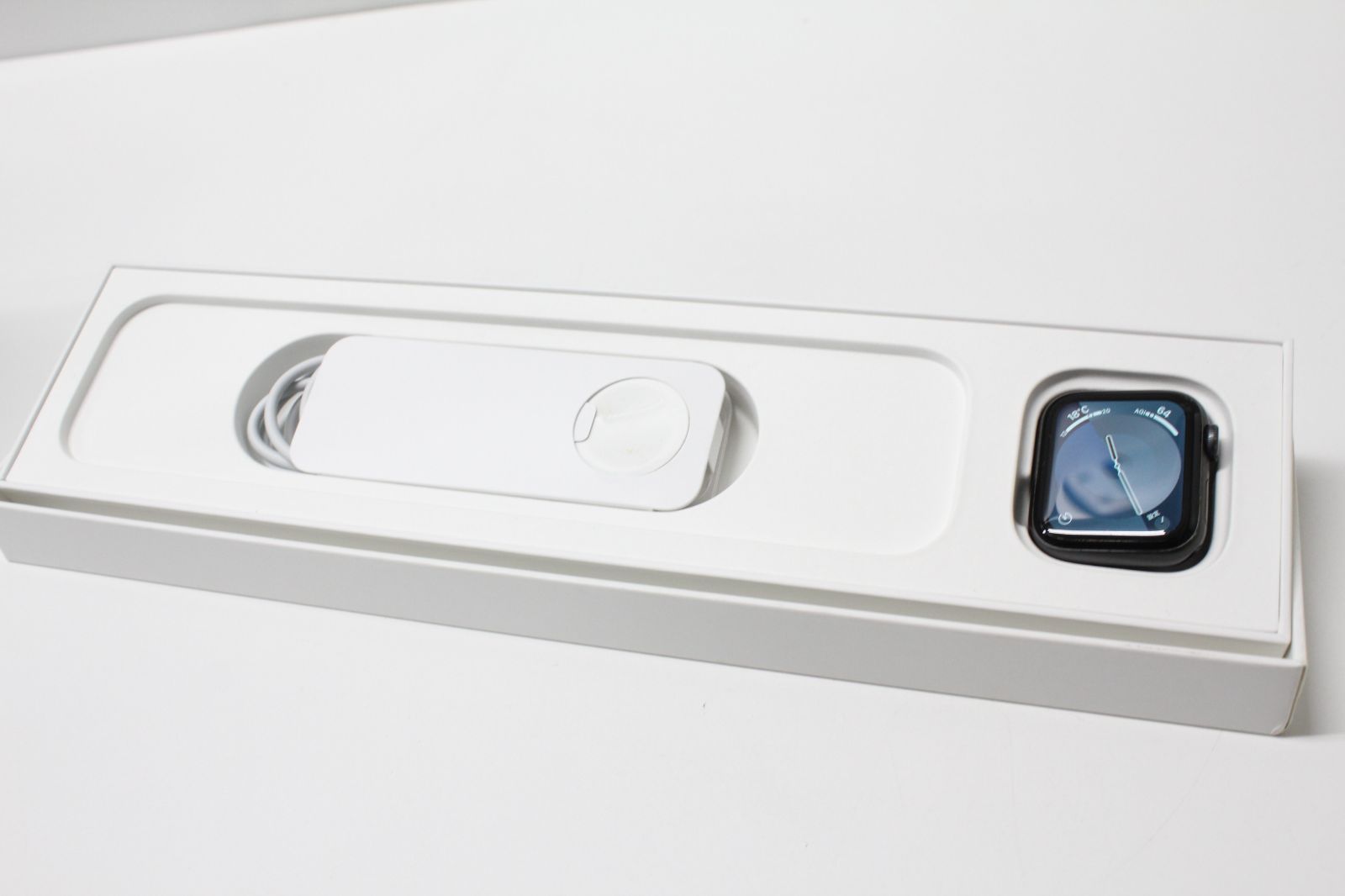 スマートウォッチ・ウェアラブル Apple Watch SE（第1世代）GPS/40mm