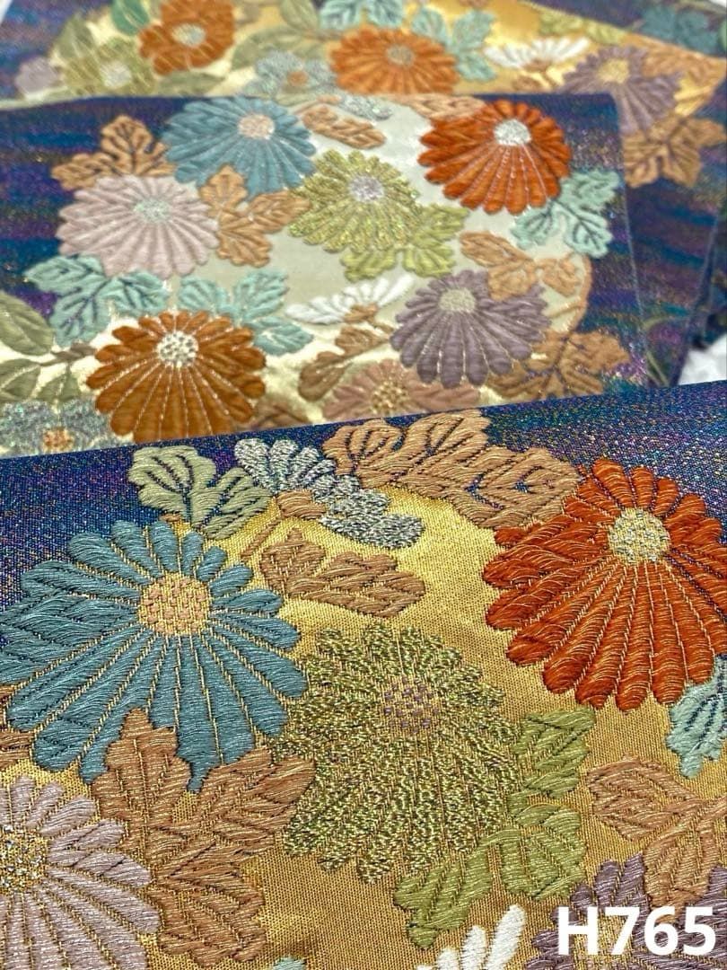 正絹 六通袋帯 【水面 ラメ】 キラキラ 七色 ラメ 袋帯 華紋 金糸 銀糸 正絹 六通 H765 - メルカリ