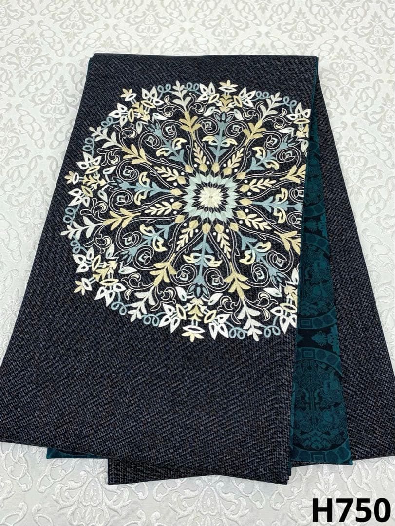 絽刺し 手刺繍 手刺し 全通 袋帯 大華紋 金糸 正絹 Q793 蘇州刺繍 手刺繍 袋帯 大華紋 銀糸 正絹 H750 - メルカリ