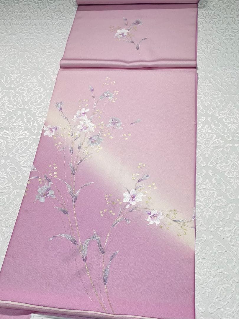 金彩作家 太田洋 付け下げ 反物 百合にかすみ草 銀彩 グリッター 紋意匠 正絹 金彩作家 太田洋 付け下げ 反物 百合にかすみ草 銀彩 グリッター 紋