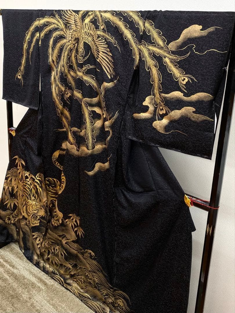 鳳凰 虎 訪問着 豪華 銀通し 仮絵羽 未仕立て品 八掛付き 正絹 大衆