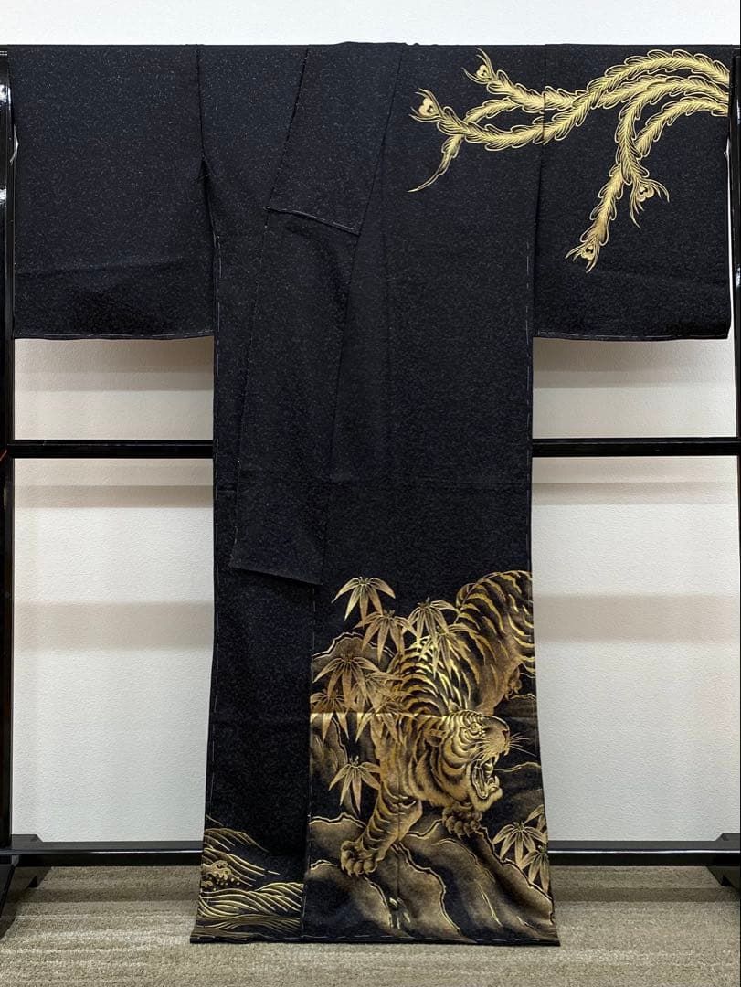 鳳凰 虎 訪問着 豪華 銀通し 仮絵羽 未仕立て品 八掛付き 正絹 大衆
