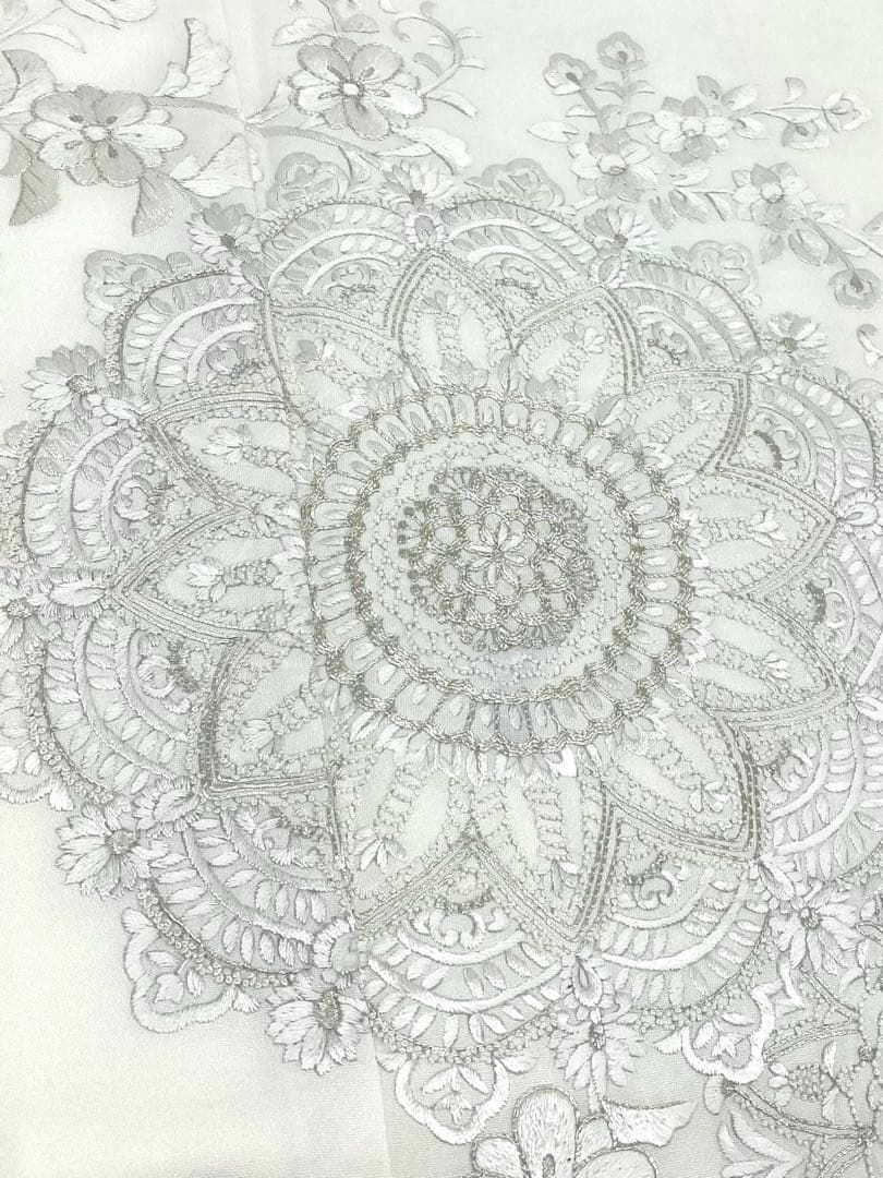 総刺繍 手刺繍 相良刺繍 訪問着 銀駒 銀糸 正絹 躾糸付き 総刺繍 手刺繍 相良刺繍 訪問着 銀駒 銀糸 正絹 躾糸付き K603 - メルカリ