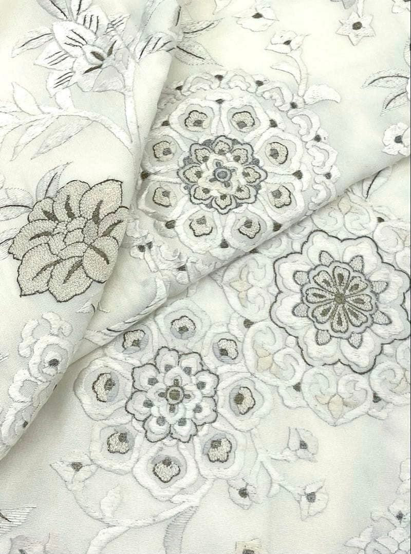 総刺繍 手刺繍 相良刺繍 訪問着 金糸 銀糸 正絹 ガード加工済 躾糸付き